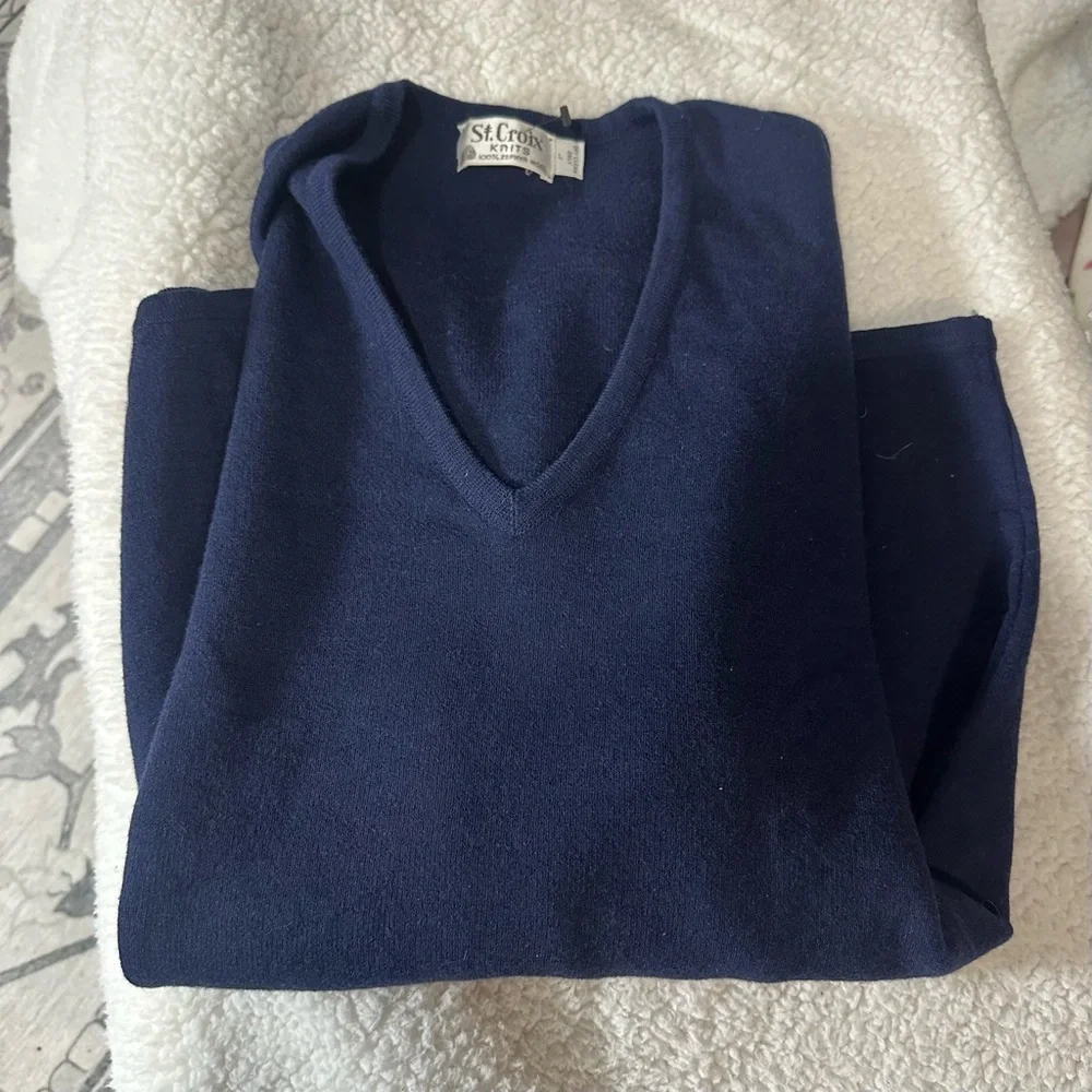 St Croix Navy V-Neck Zephyr Wool Sweater Size Large